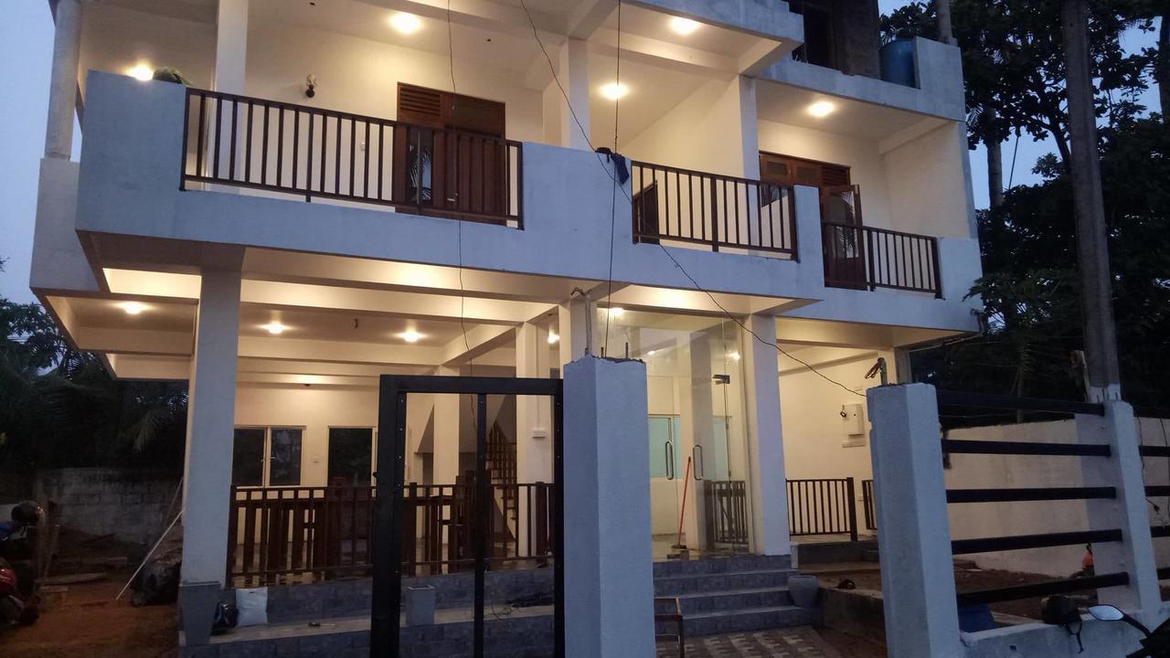 Himawari Beach Villa Matara Exterior photo